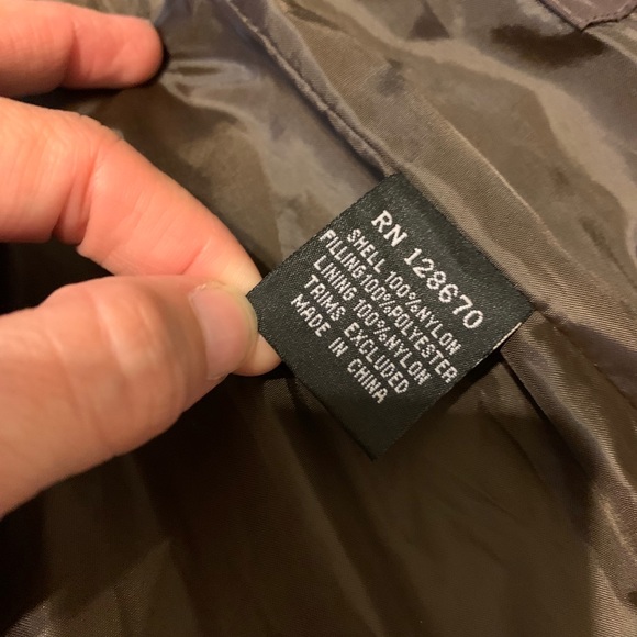 🌟HP🌟 Ladies Brown Puffer Vest with design - Picture 4 of 6